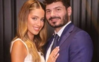 قصة حب تُتوّج بالخطوبة.. كريستينا نخلة وجون الوراق يحتفلان مع العائلة قصة حب تُتوّج بالخطوبة.. كريستينا نخلة وجون الوراق يحتفلان مع العائلة