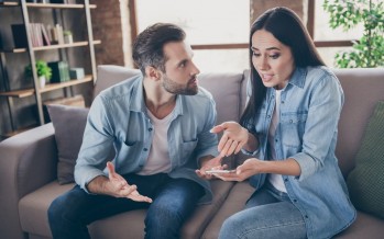 ثلاثة أسباب تُهدّد استقرار العلاقات الزوجية.. والسر في طريقة التعامل معها