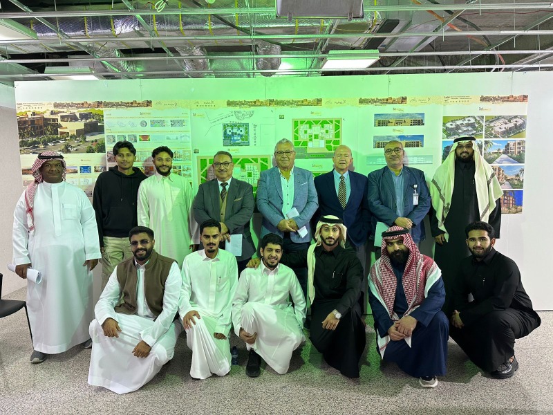 من الرياض… فهد ميره يثني على وعي طلاب العمارة ويؤكد أهمية دورهم في مستقبل المملكة